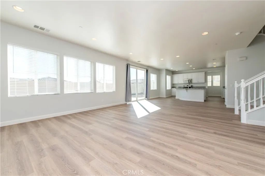 30183 Redding, Murrieta, California 92563 home-pic-15